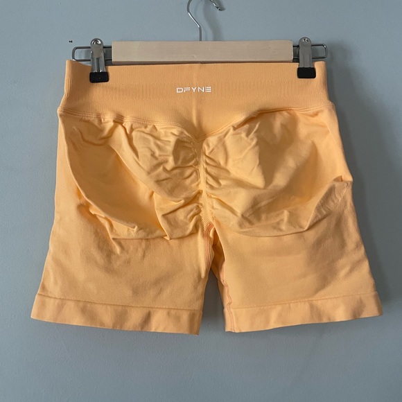Dfyne Dynamic Shorts - Peach Sorbet - Picture 6 of 10